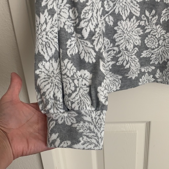 Ellen Tracy Women's Jacquard Crewneck Pullover - Picture 2 of 4